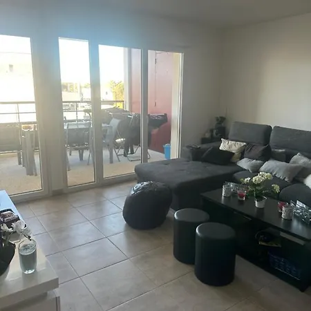 Apartment Super Appt 300 M De La Plage Serignan